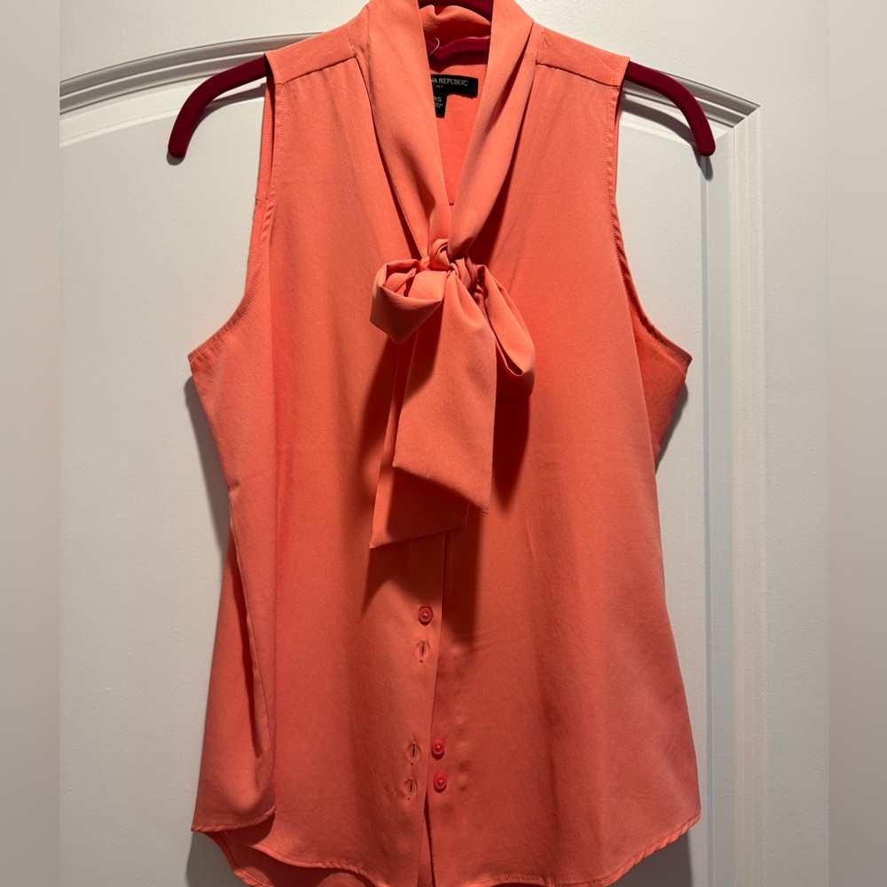 (2) BUNDLE: Banana Republic Sleevless Top Bundle XS/Small